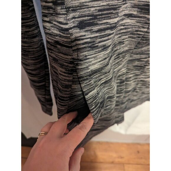 Women's Avalanche Black & Gray Heathered Diagonal Zip up Jacket Size Medium - Picture 5 of 12